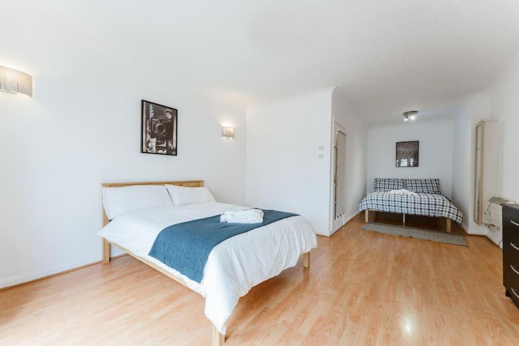 Up To 4 People, Room In A Share House Next To London Bridge Exterior photo